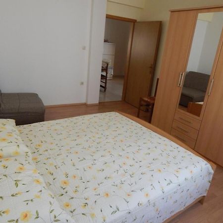 Apartments Zoki - Great Location Close To The Sea Vis Exteriör bild
