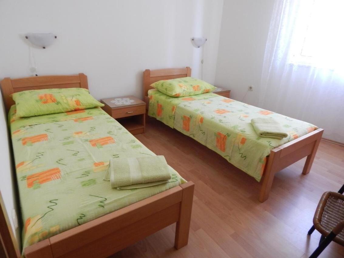 Apartments Zoki - Great Location Close To The Sea Vis Exteriör bild