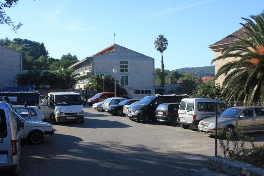 Apartments Zoki - Great Location Close To The Sea Vis Exteriör bild