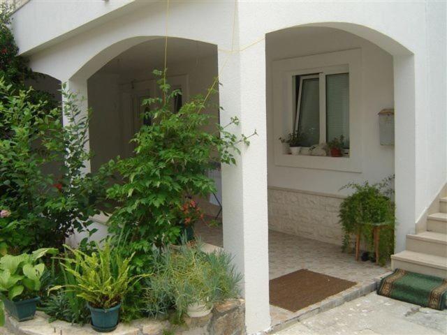 Apartments Zoki - Great Location Close To The Sea Vis Exteriör bild